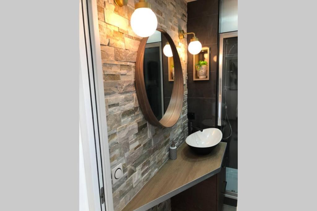 Appartement Vue Mer Et Port, Refait A Neuf Pour Vous ! Climatise La Grande-Motte Kültér fotó