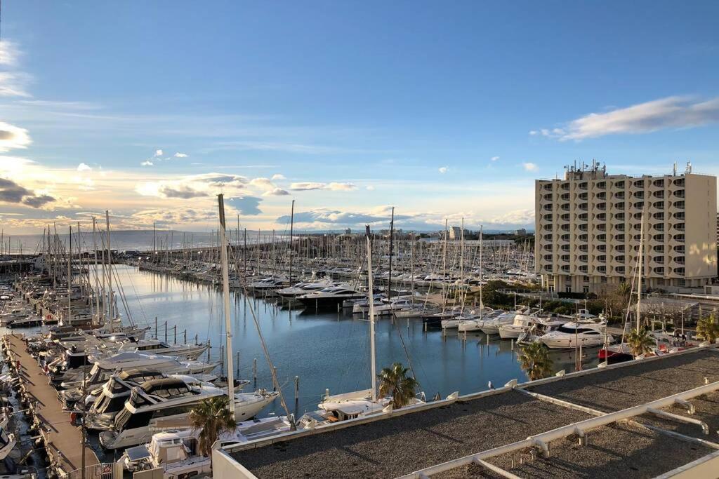 Appartement Vue Mer Et Port, Refait A Neuf Pour Vous ! Climatise La Grande-Motte Kültér fotó